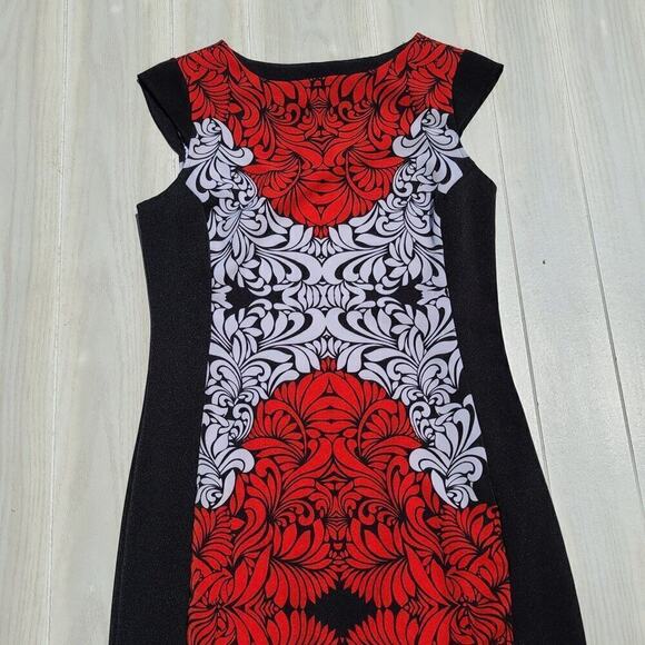 I LF Red and White Bodycon dress with side zipper - Picture 7 of 16